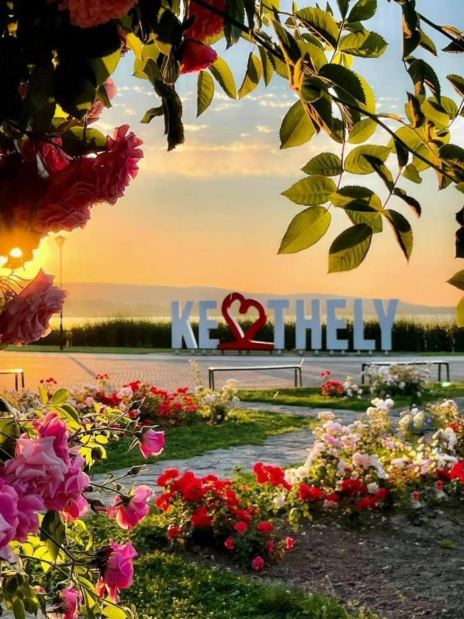 Pegazus Apartman Кестхей Екстер'єр фото